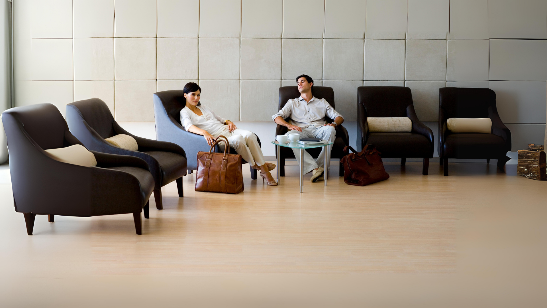 Ofis Bekleme Koltuğu Seçmenin Püf Noktaları Nelerdir?