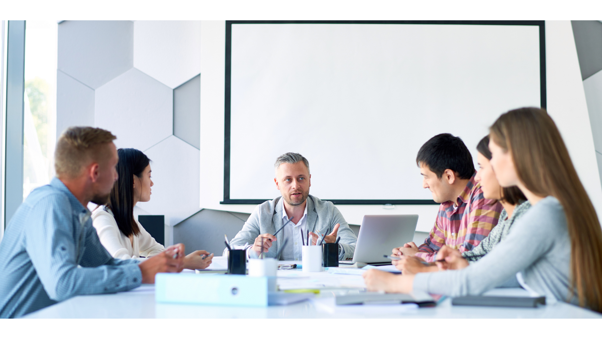 Başarı Atmaca Toplantı Masaları Etrafında Toplanıyor